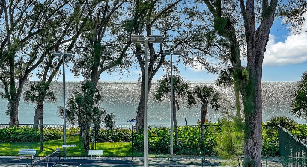 Longboat Key, Florida, 34228, United States, 2 Bedrooms Bedrooms, ,2 BathroomsBathrooms,Residential,For Sale,1989062