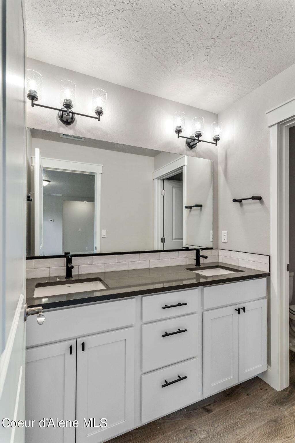 Rathdrum, Idaho, 83858, United States, 4 Bedrooms Bedrooms, ,1 BathroomBathrooms,Residential,For Sale,1998857