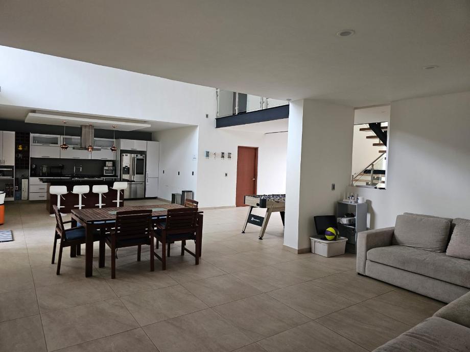 Atlatlahucan, Morelos, 62847, Mexico, 4 Bedrooms Bedrooms, ,4 BathroomsBathrooms,Residential,For Sale,1918557