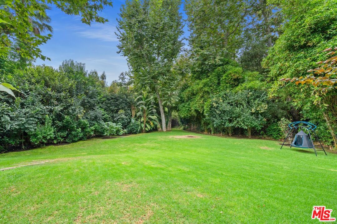 Malibu, California, 90265, United States, 5 Bedrooms Bedrooms, ,3 BathroomsBathrooms,Residential,For Sale,1998415