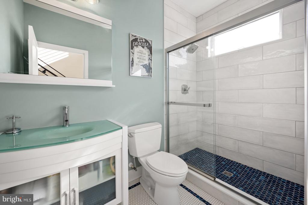 Milton, Delaware, 19968, United States, 5 Bedrooms Bedrooms, ,4 BathroomsBathrooms,Residential,For Sale,2000894