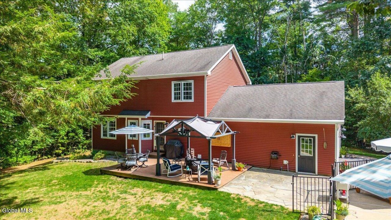 Queensbury, New York, 12804, United States, 3 Bedrooms Bedrooms, ,3 BathroomsBathrooms,Residential,For Sale,1942112
