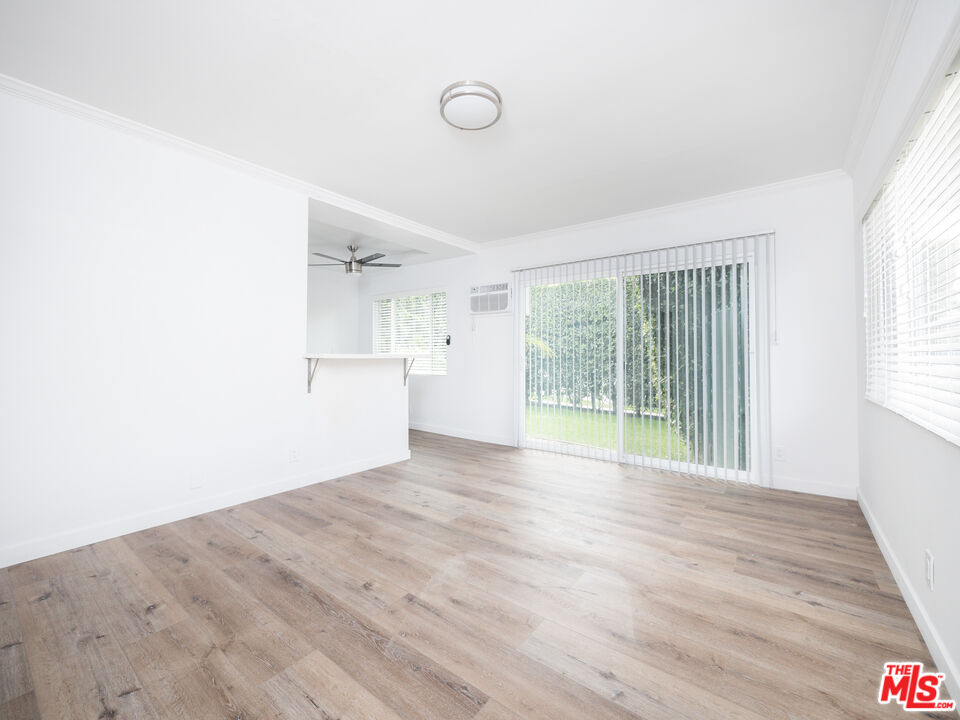 Los Angeles, California, 90066, United States, 4 Bedrooms Bedrooms, ,Residential,For Sale,1705124