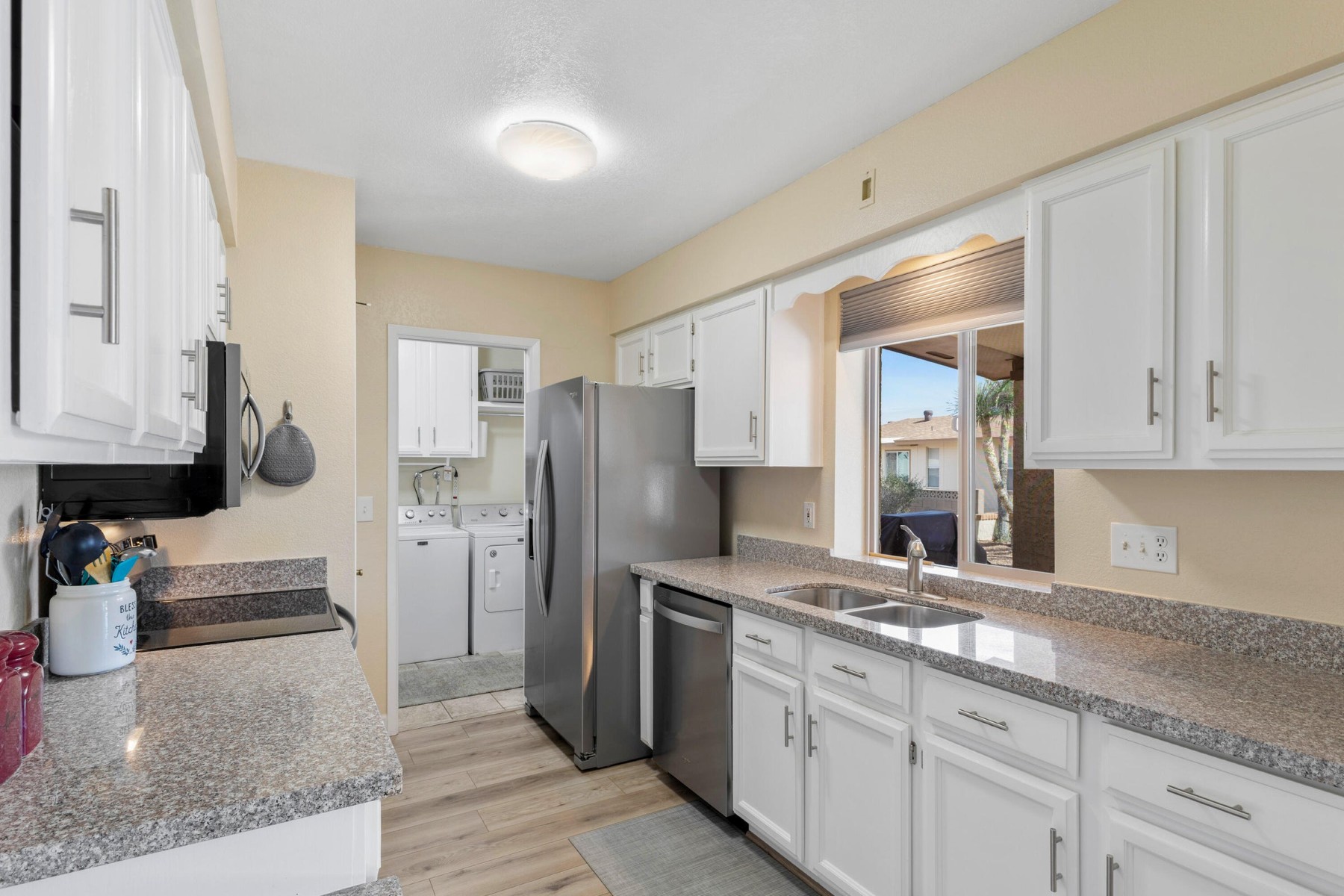  7807 E Medina Avenue  Mesa, AZ - 物件實景