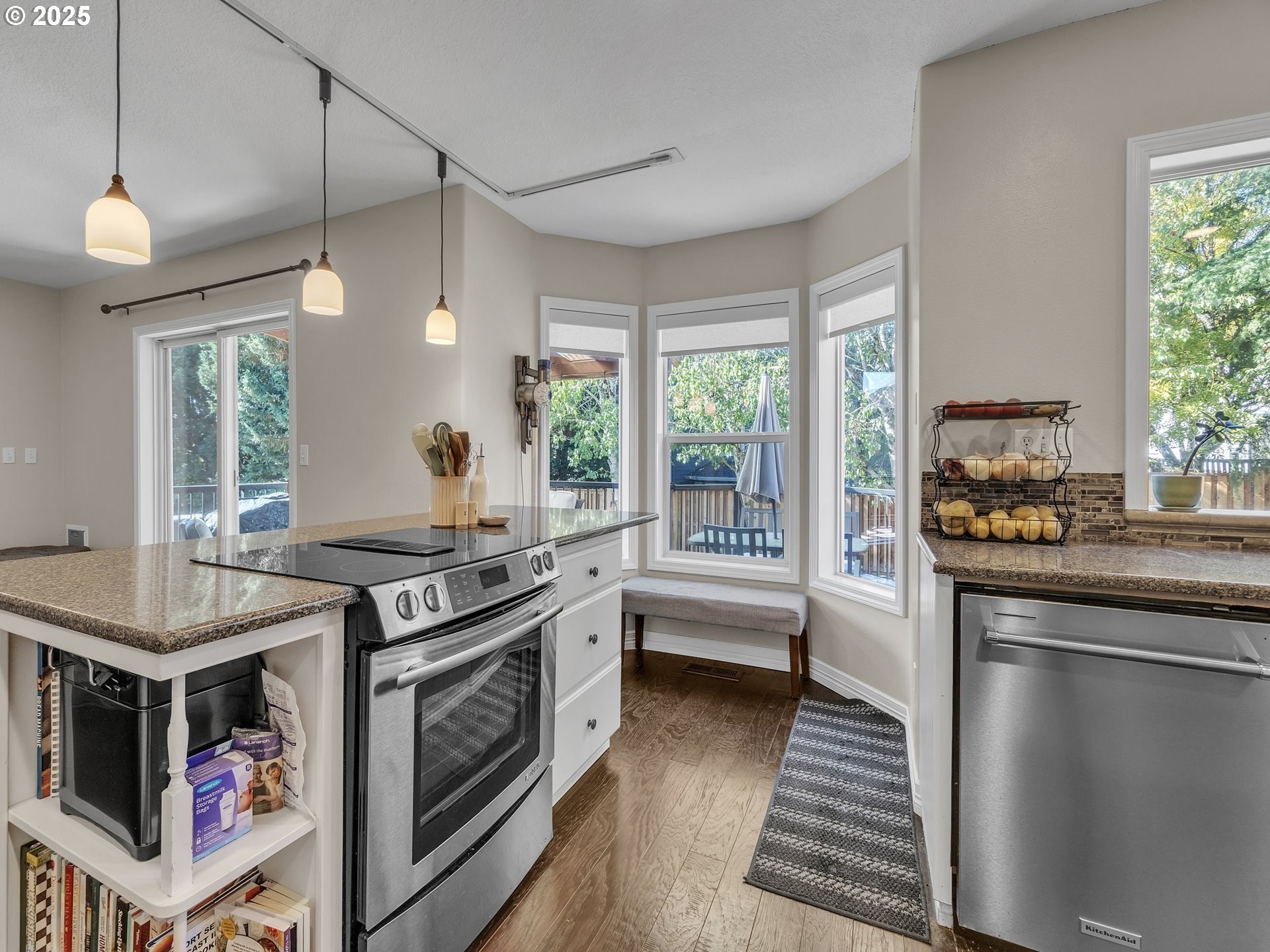 Newberg, Oregon, 97132, United States, 4 Bedrooms Bedrooms, ,3 BathroomsBathrooms,Residential,For Sale,1962580