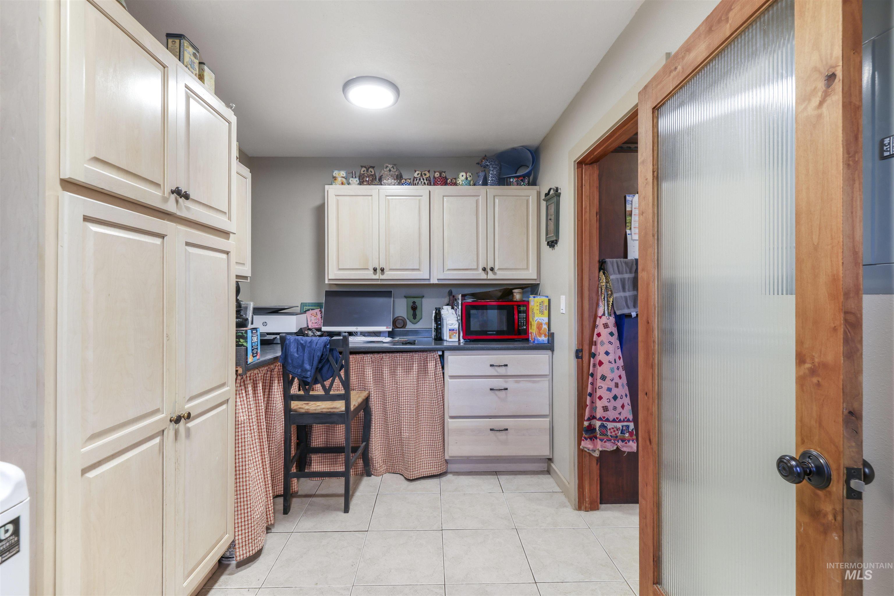 Twin Falls, Idaho, 83301, United States, 3 Bedrooms Bedrooms, ,2 BathroomsBathrooms,Residential,For Sale,1932611