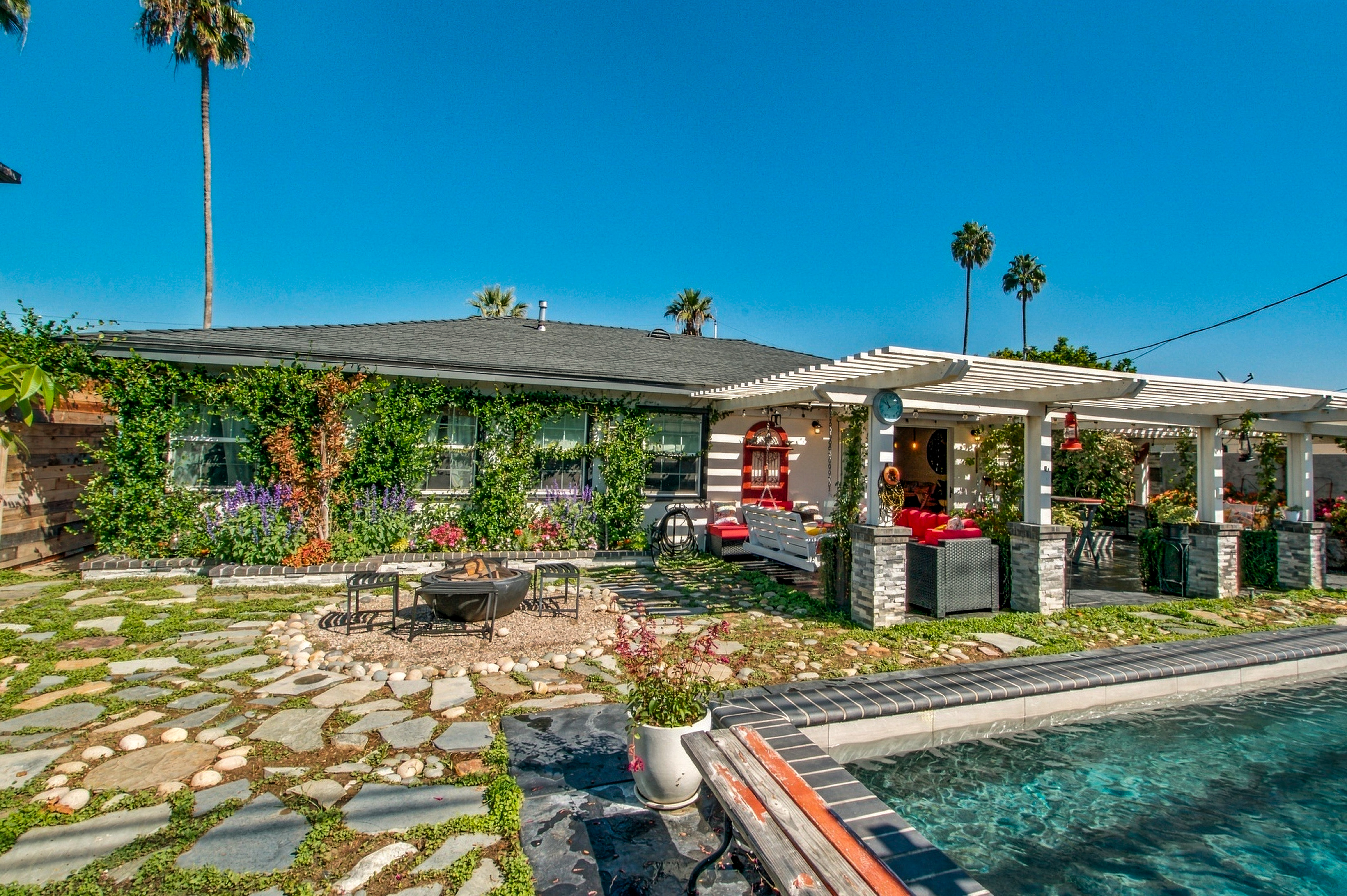  8172 Kiner Drive, Huntington Beach, CA 92646 - 物件實景