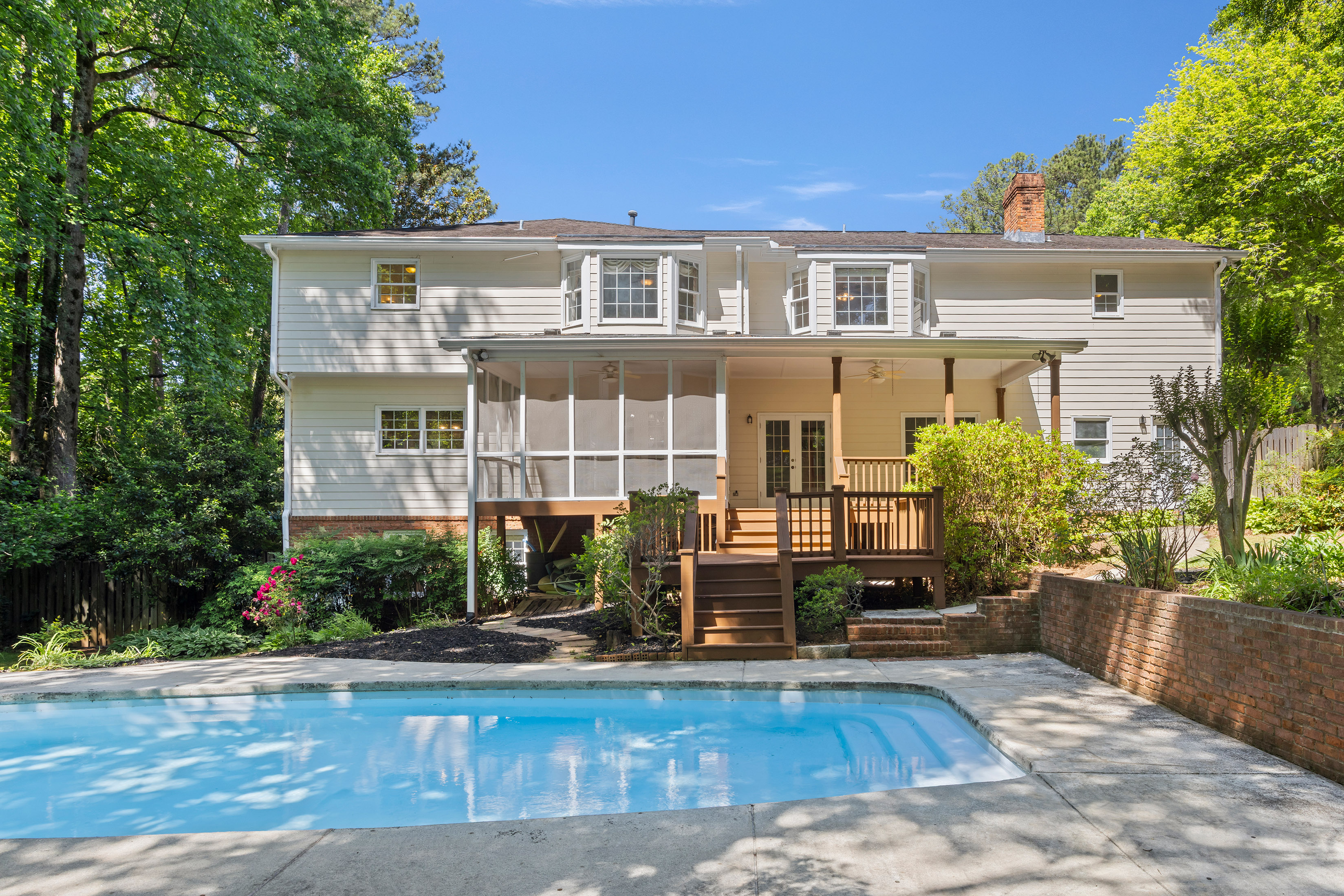  Custom-Built Brick Home with Saltwater Pool in Conyers - 物件實景