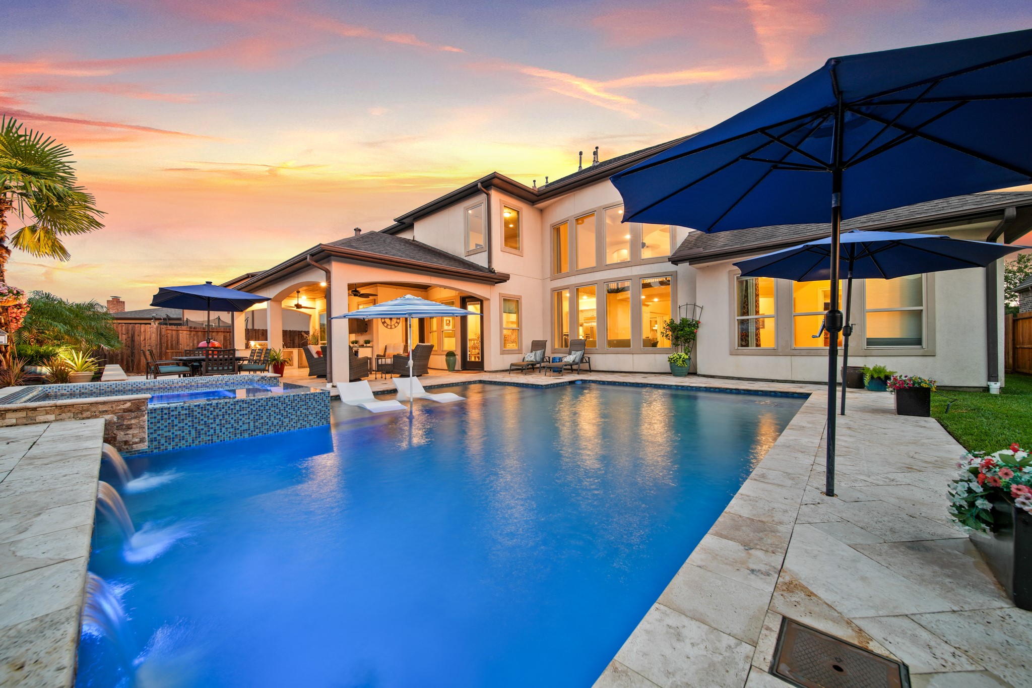 Friendswood, Texas, 77546, United States, 5 Bedrooms Bedrooms, ,6 BathroomsBathrooms,Residential,For Sale,1989691