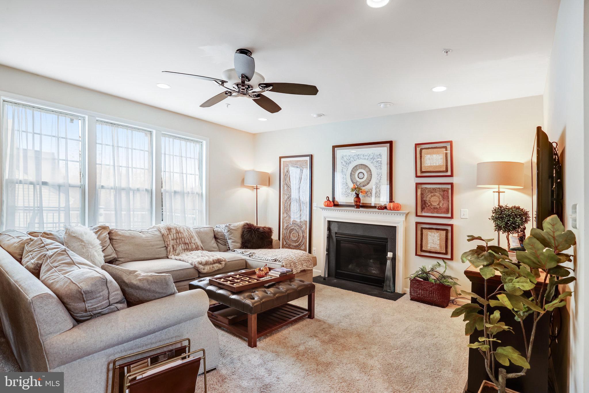 Lanham, Maryland, 20706, United States, 6 Bedrooms Bedrooms, ,5 BathroomsBathrooms,Residential,For Sale,2002849