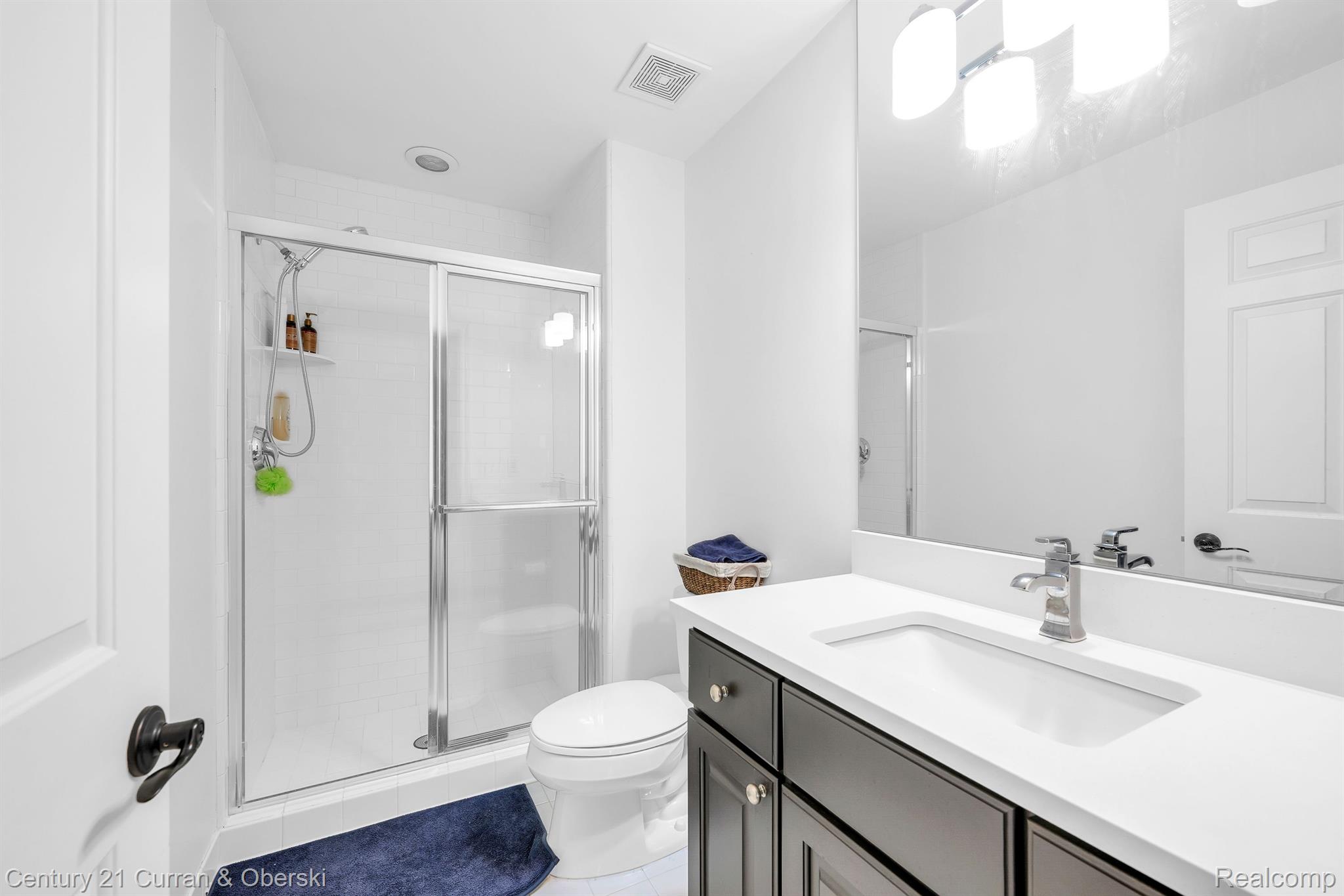 Northville Township, Michigan, 48168, United States, 6 Bedrooms Bedrooms, ,6 BathroomsBathrooms,Residential,For Sale,1976902