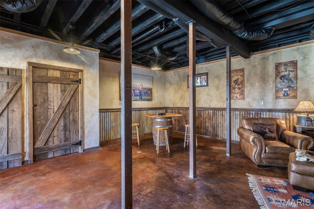 Farmington, Missouri, 63640, United States, 3 Bedrooms Bedrooms, ,4 BathroomsBathrooms,Residential,For Sale,1991980