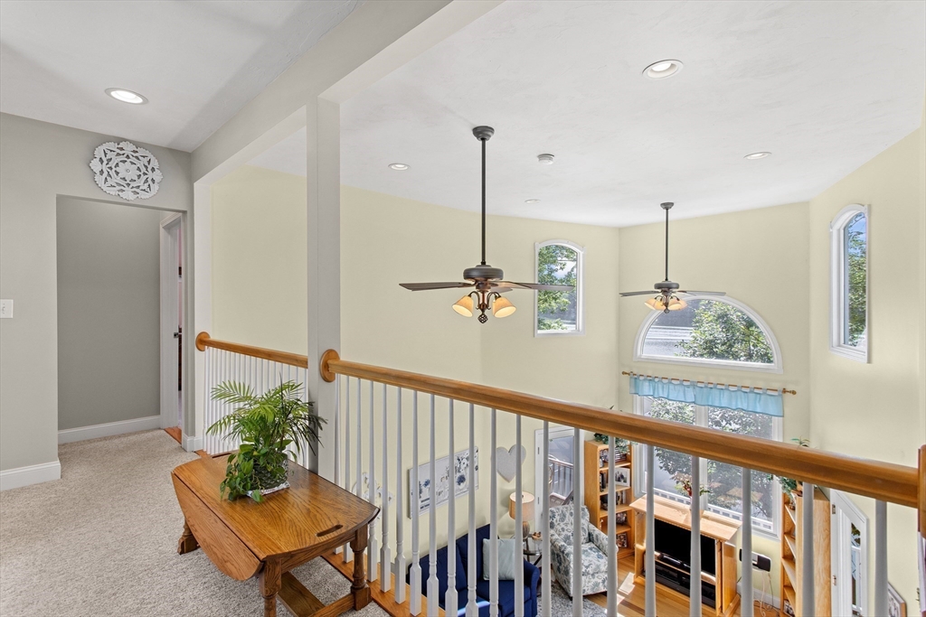 Methuen, Massachusetts, 01844, United States, 3 Bedrooms Bedrooms, ,2 BathroomsBathrooms,Residential,For Sale,1929056
