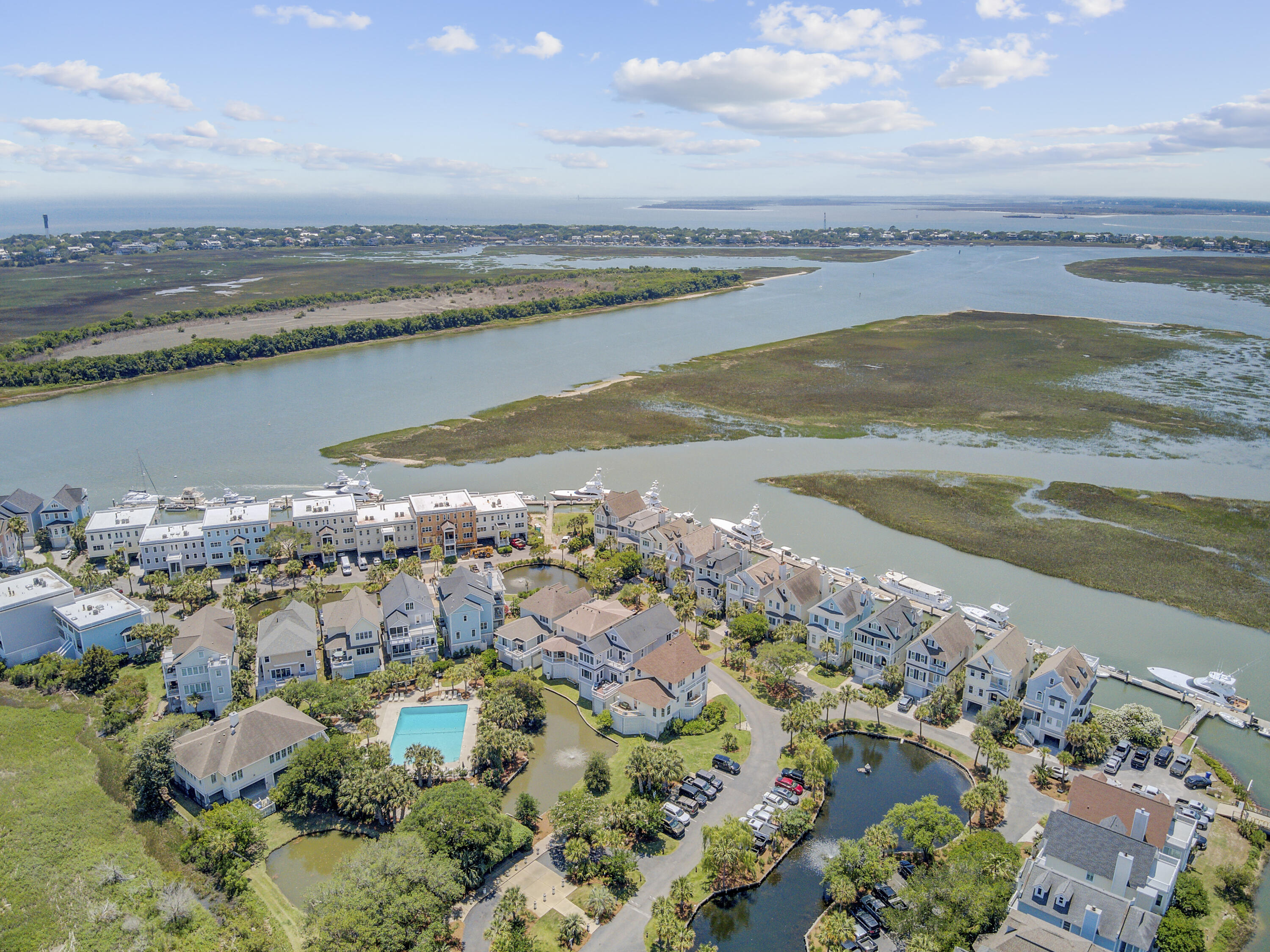 Mount Pleasant, South Carolina, 29464, United States, 4 Bedrooms Bedrooms, ,4 BathroomsBathrooms,Residential,For Sale,1826334
