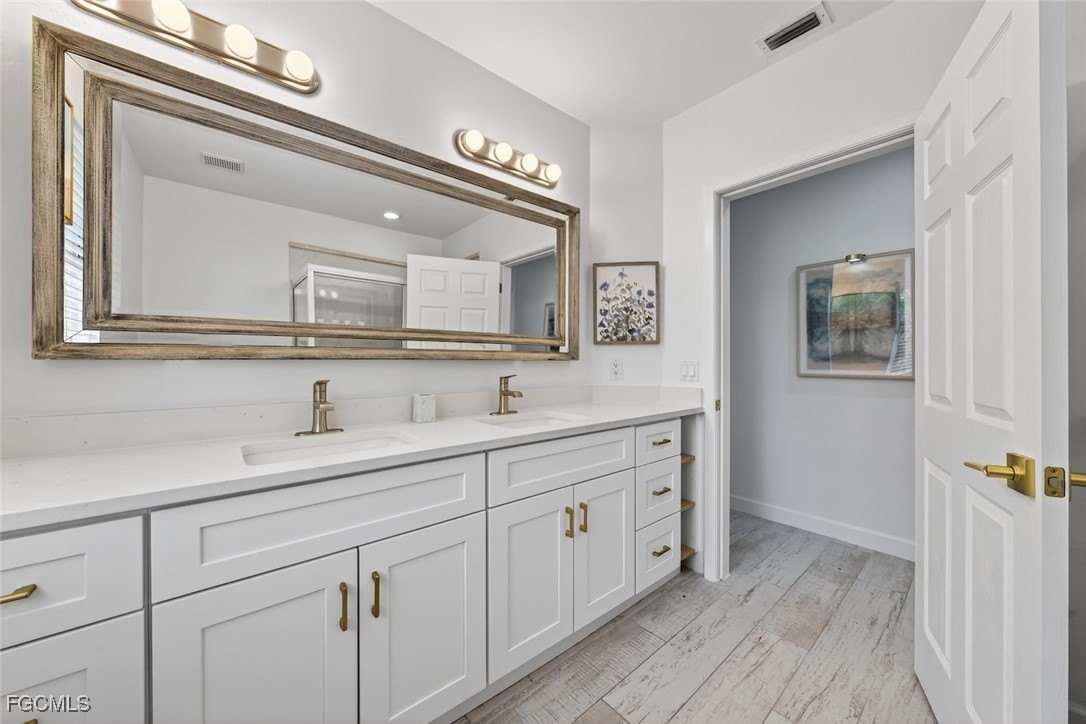 Fort Myers, Florida, 33908, United States, 3 Bedrooms Bedrooms, ,3 BathroomsBathrooms,Residential,For Sale,1973710