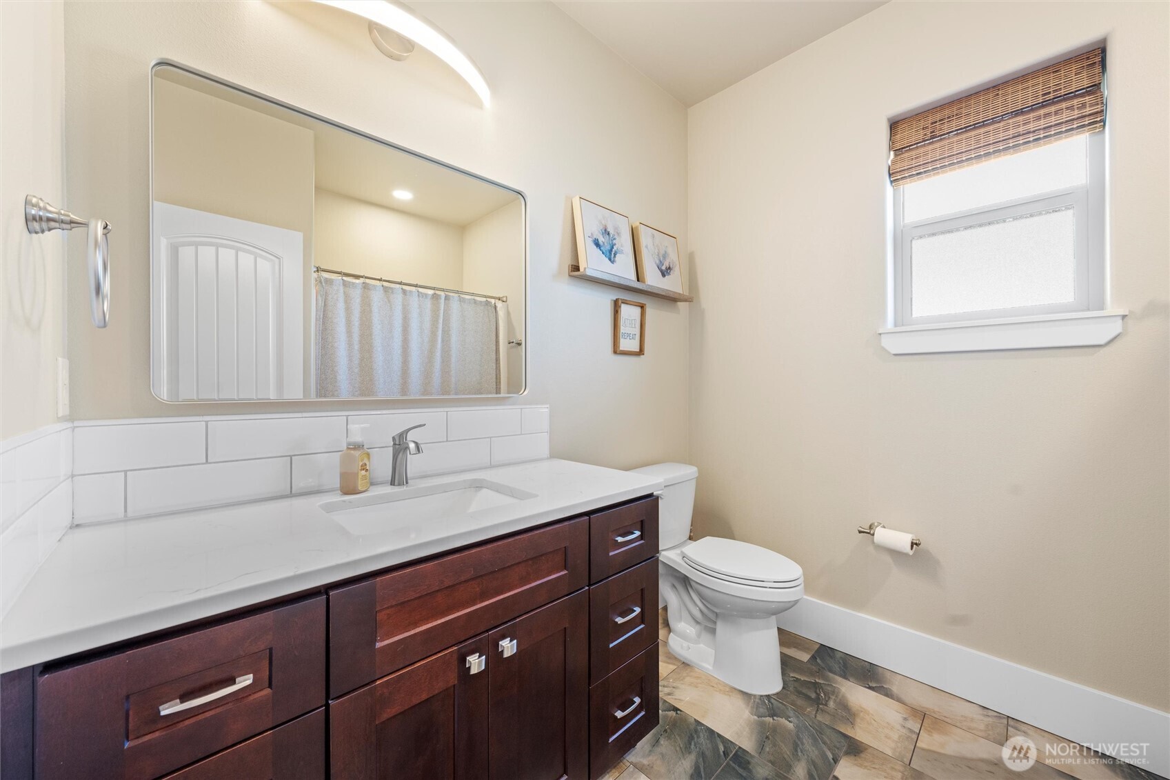 Moses Lake, Washington, 98837, United States, 3 Bedrooms Bedrooms, ,2 BathroomsBathrooms,Residential,For Sale,2002920