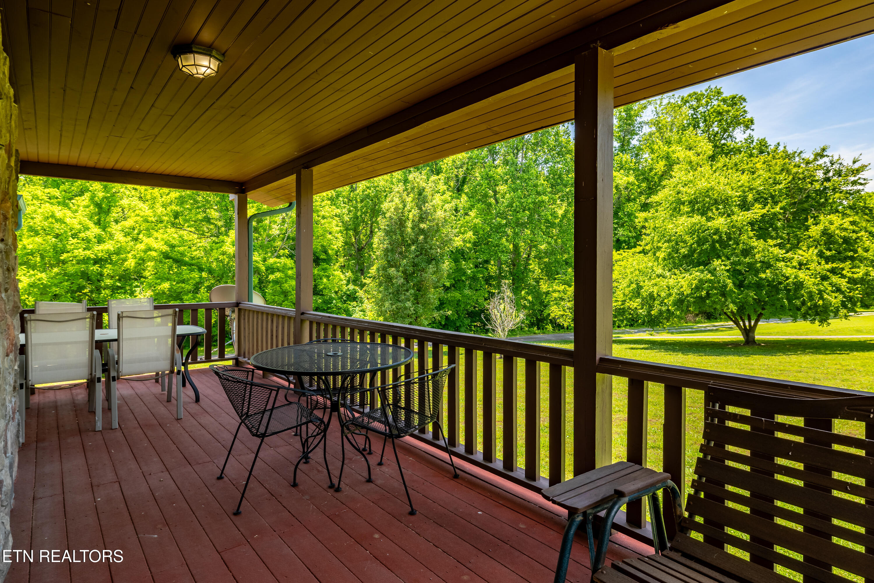 Vonore, Tennessee, 37885, United States, 3 Bedrooms Bedrooms, ,4 BathroomsBathrooms,Residential,For Sale,2048933