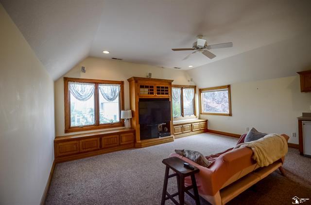 NEWPORT, Michigan, 48166, United States, 3 Bedrooms Bedrooms, ,3 BathroomsBathrooms,Residential,For Sale,1939002