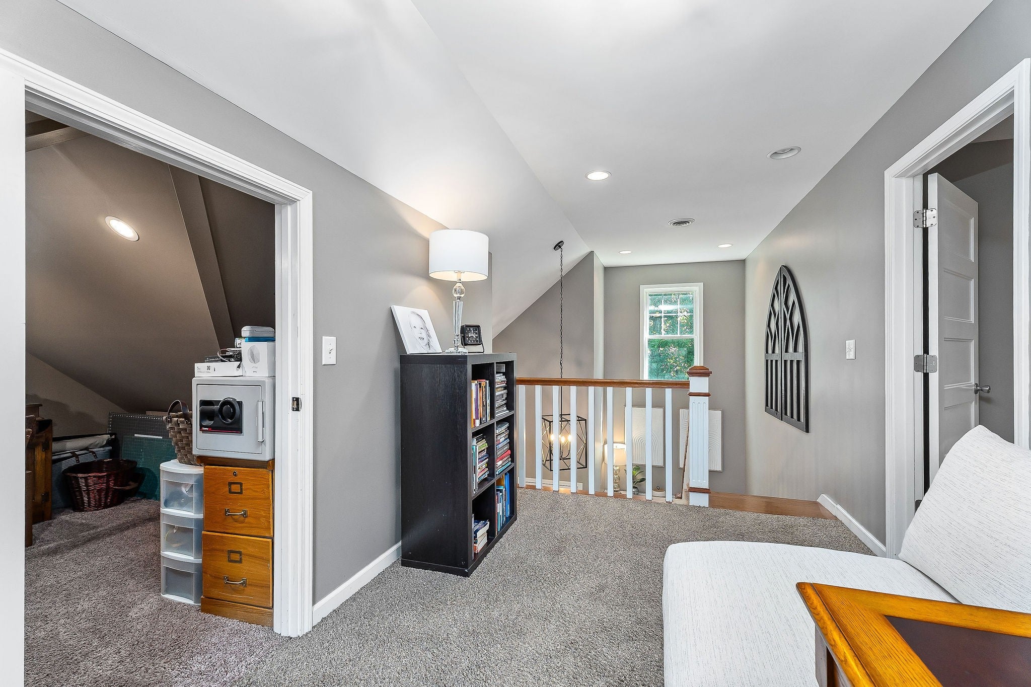 Smithville, Tennessee, 37166, United States, 1 Bedroom Bedrooms, ,4 BathroomsBathrooms,Residential,For Sale,2006606