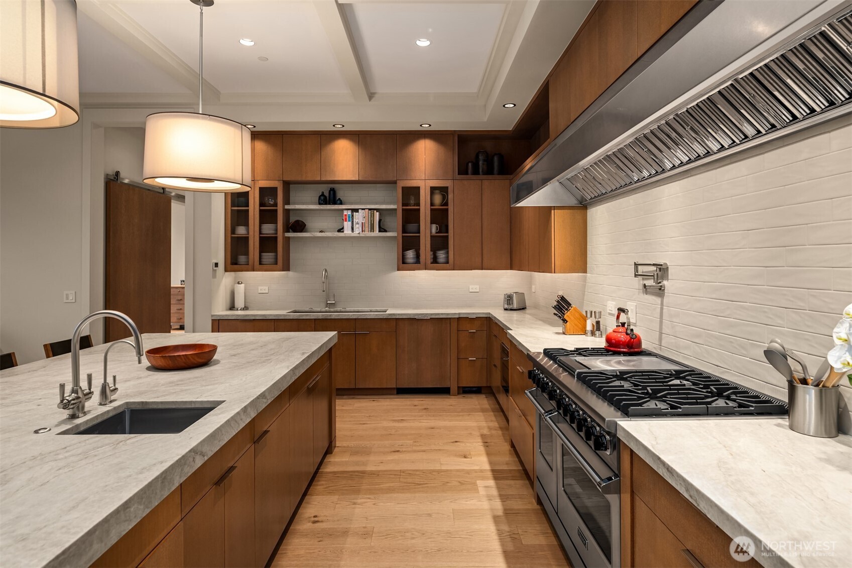 Seattle, Washington, 98105, United States, 6 Bedrooms Bedrooms, ,5 BathroomsBathrooms,Residential,For Sale,1993389