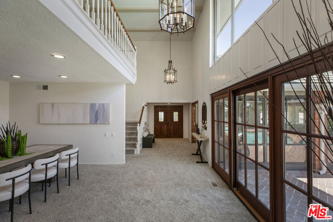 Los Angeles, California, 90027, United States, 4 Bedrooms Bedrooms, ,4 BathroomsBathrooms,Residential,For Sale,1918176