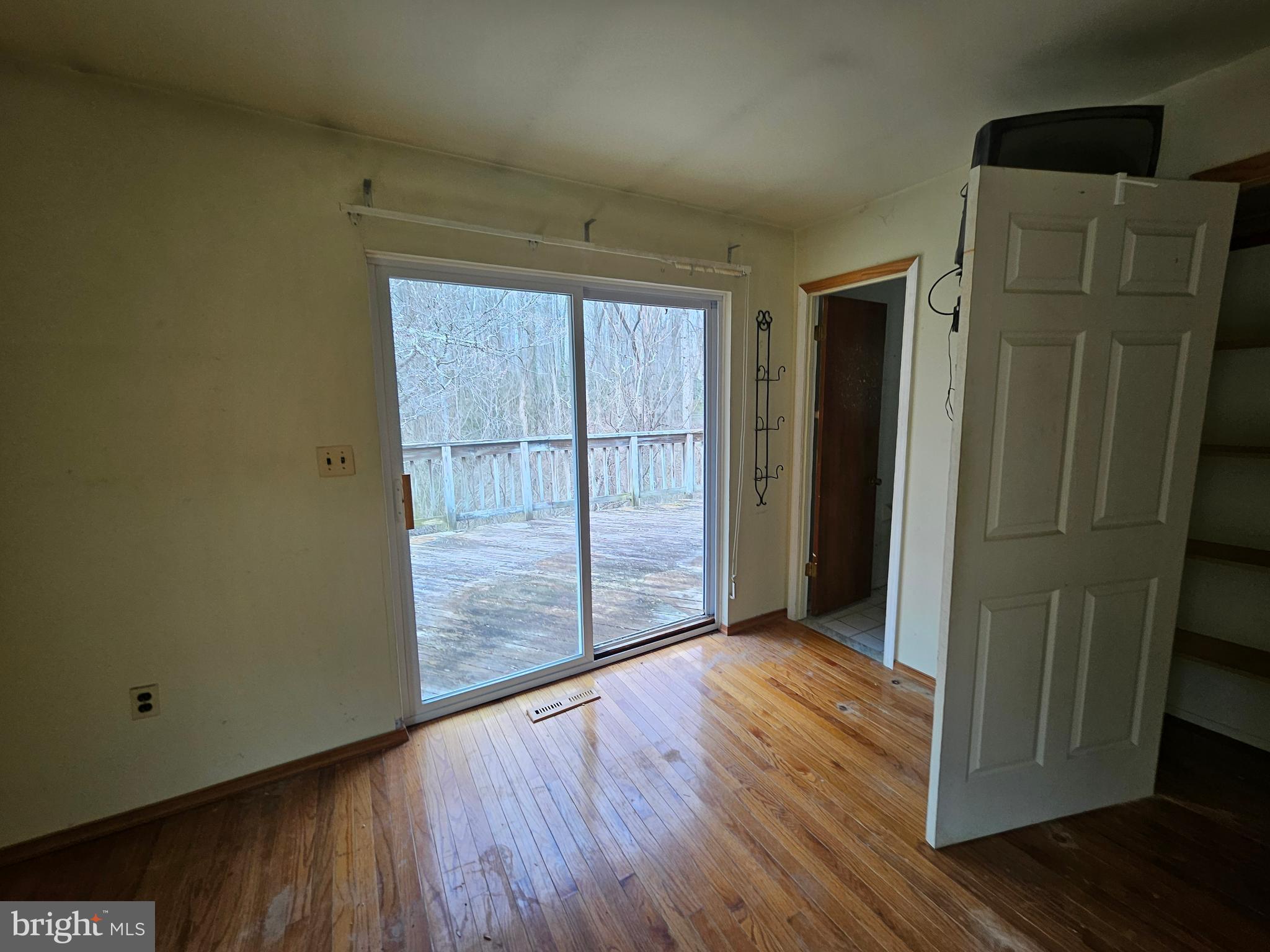 Millersville, Maryland, 21108, United States, 5 Bedrooms Bedrooms, ,3 BathroomsBathrooms,Residential,For Sale,1881579