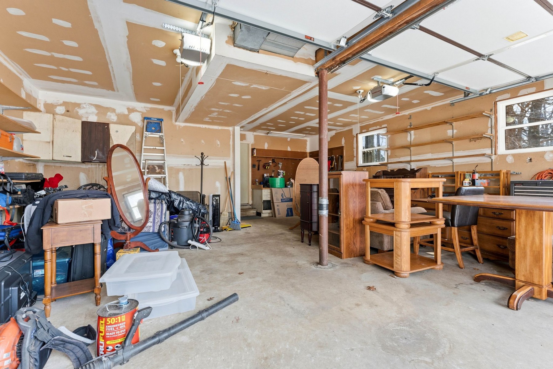  6311 Pine St - 物件實景