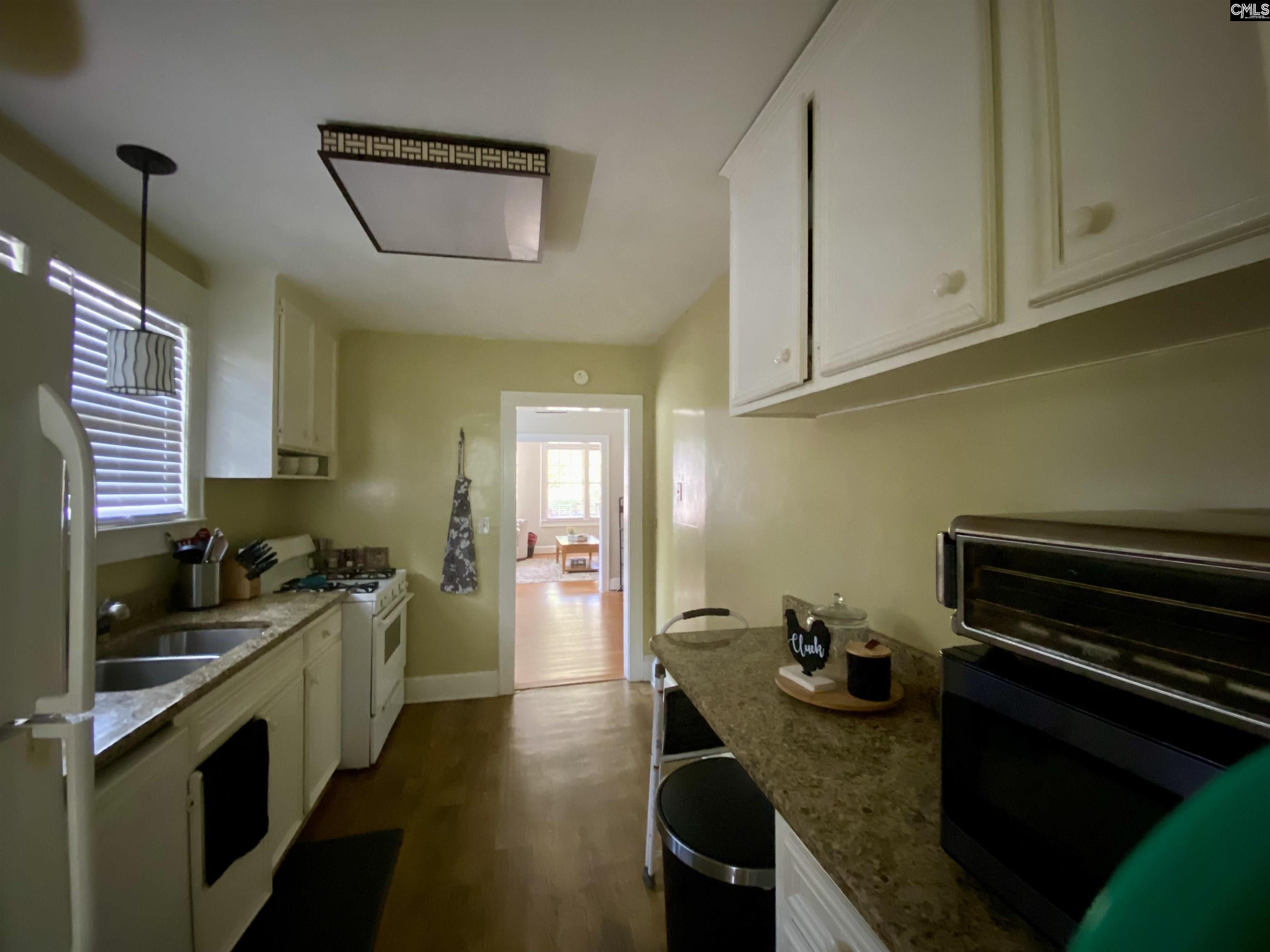 Columbia, South Carolina, 29205, United States, ,3 BathroomsBathrooms,Residential,For Sale,1958512