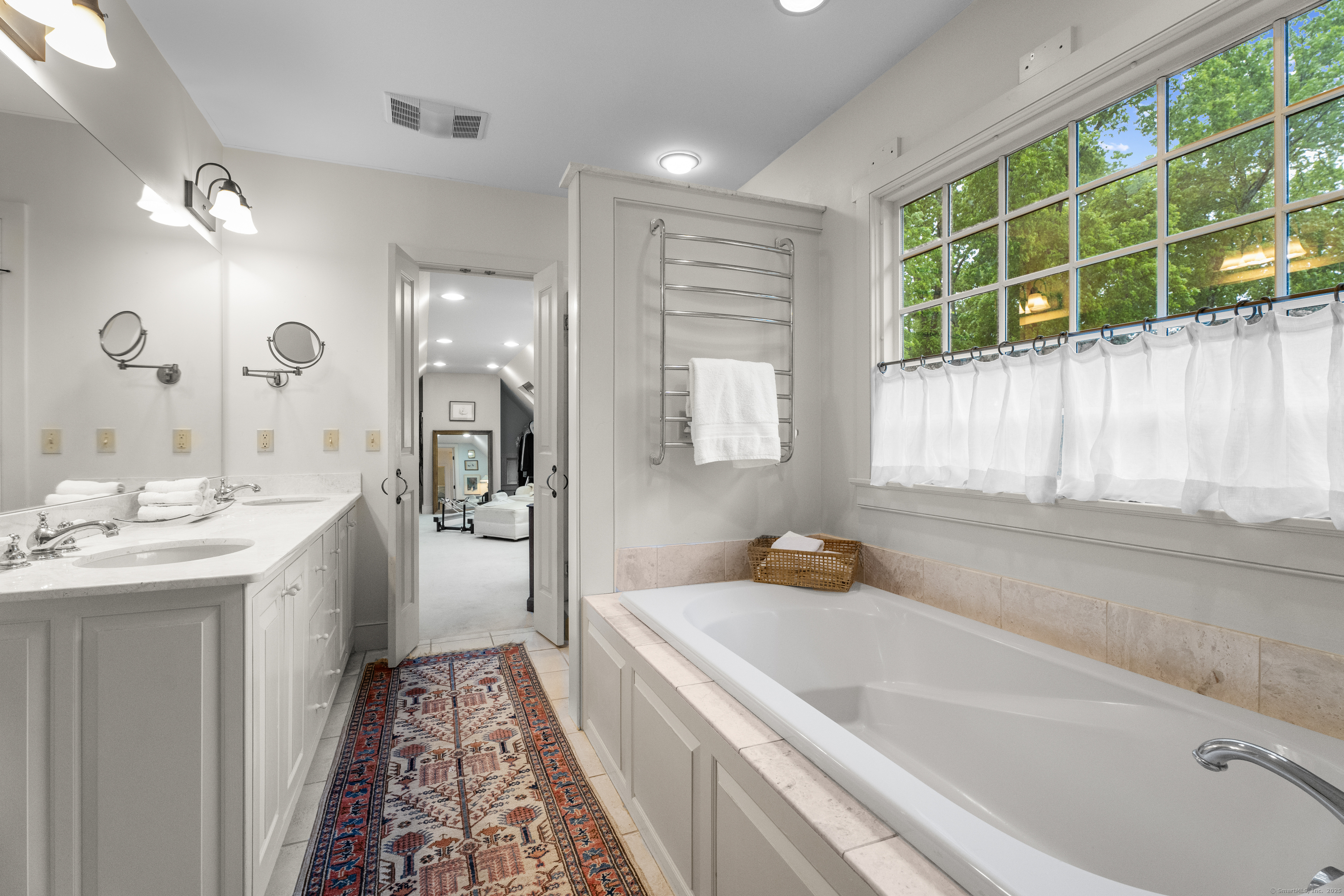 East Haddam, Connecticut, 06423, United States, 4 Bedrooms Bedrooms, ,4 BathroomsBathrooms,Residential,For Sale,1837014
