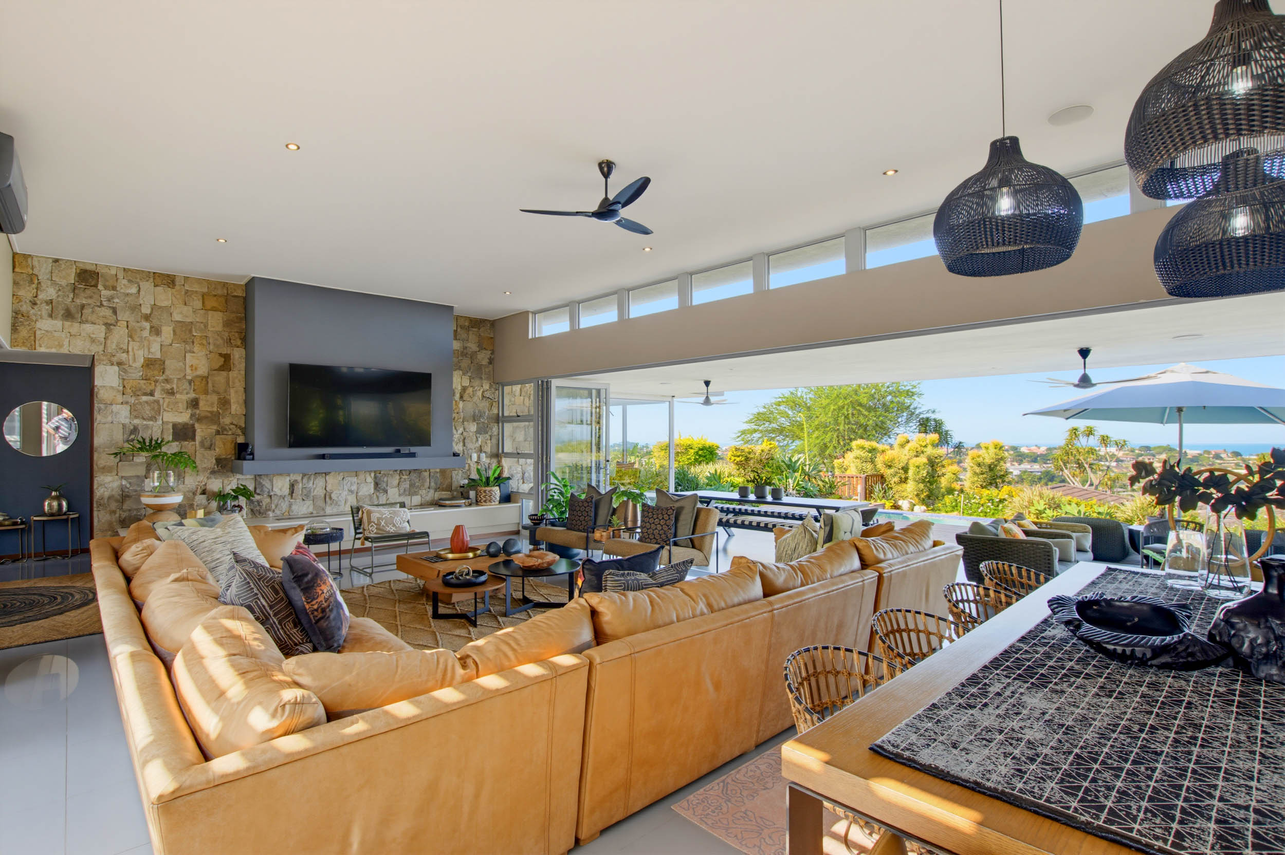  Contemporary Coastal Luxury with Panoramic Ocean Views in Brettenwood Estate - 物件實景