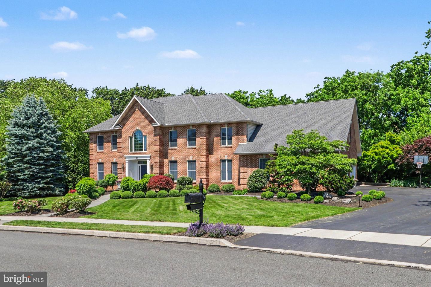 MECHANICSBURG, Pennsylvania, 17055, United States, 6 Bedrooms Bedrooms, ,6 BathroomsBathrooms,Residential,For Sale,2048271