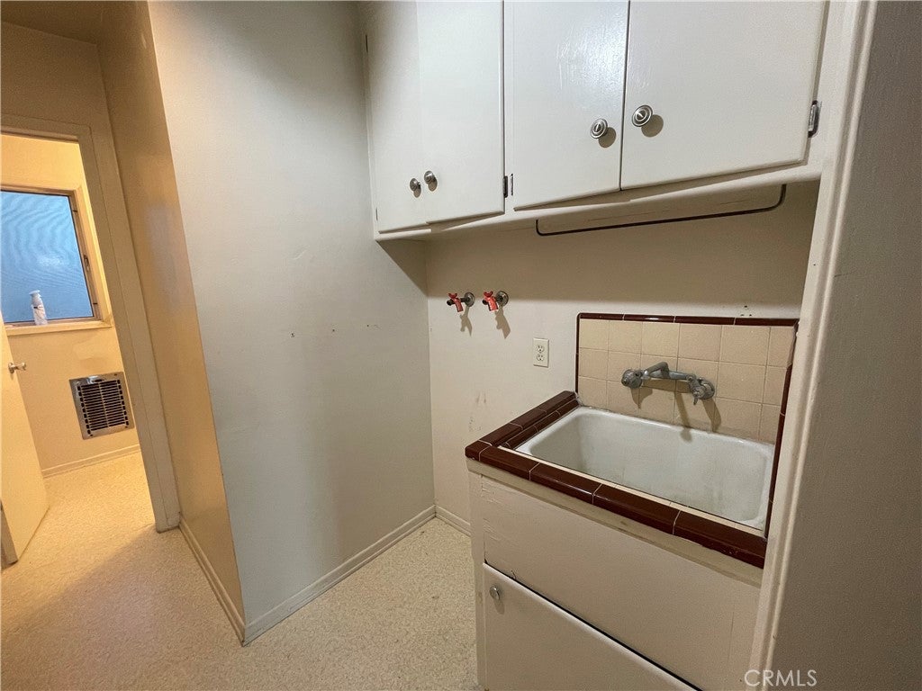 Monrovia, California, 91016, United States, 3 Bedrooms Bedrooms, ,2 BathroomsBathrooms,Residential,For Sale,1999090