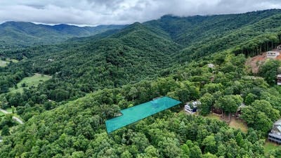 Murphy, North Carolina, 28906, United States, 3 Bedrooms Bedrooms, ,3 BathroomsBathrooms,Residential,For Sale,1917249