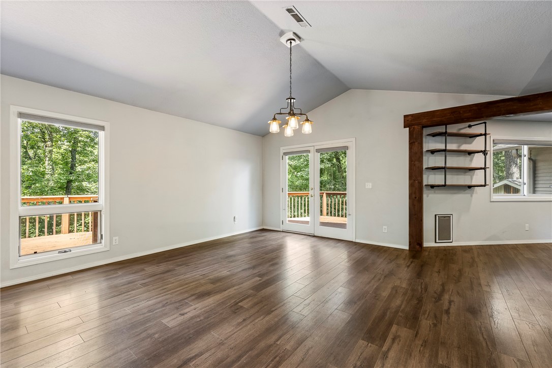 Rogers, Arkansas, 72756, United States, 4 Bedrooms Bedrooms, ,3 BathroomsBathrooms,Residential,For Sale,1925135