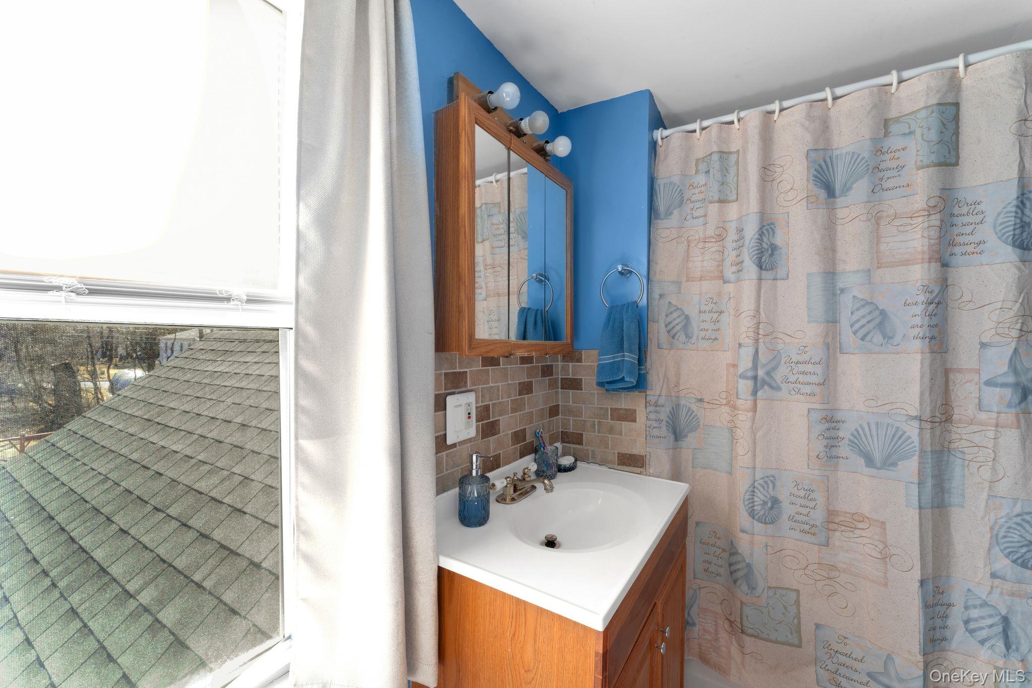 Beacon, New York, 12508, United States, 2 Bedrooms Bedrooms, ,1 BathroomBathrooms,Residential,For Sale,1743242