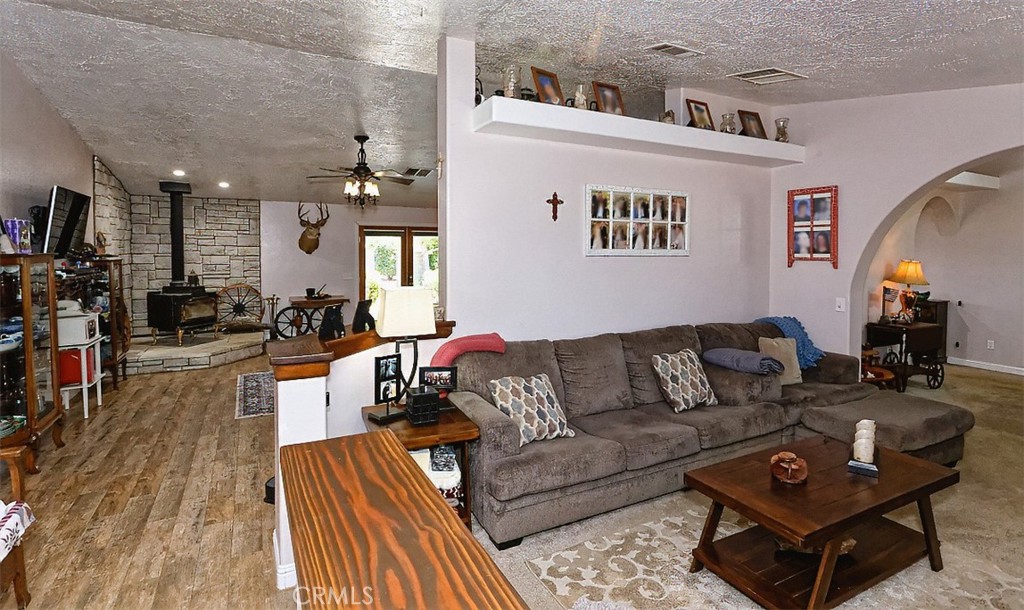 Oak Hills, California, 92344, United States, 4 Bedrooms Bedrooms, ,3 BathroomsBathrooms,Residential,For Sale,1942623