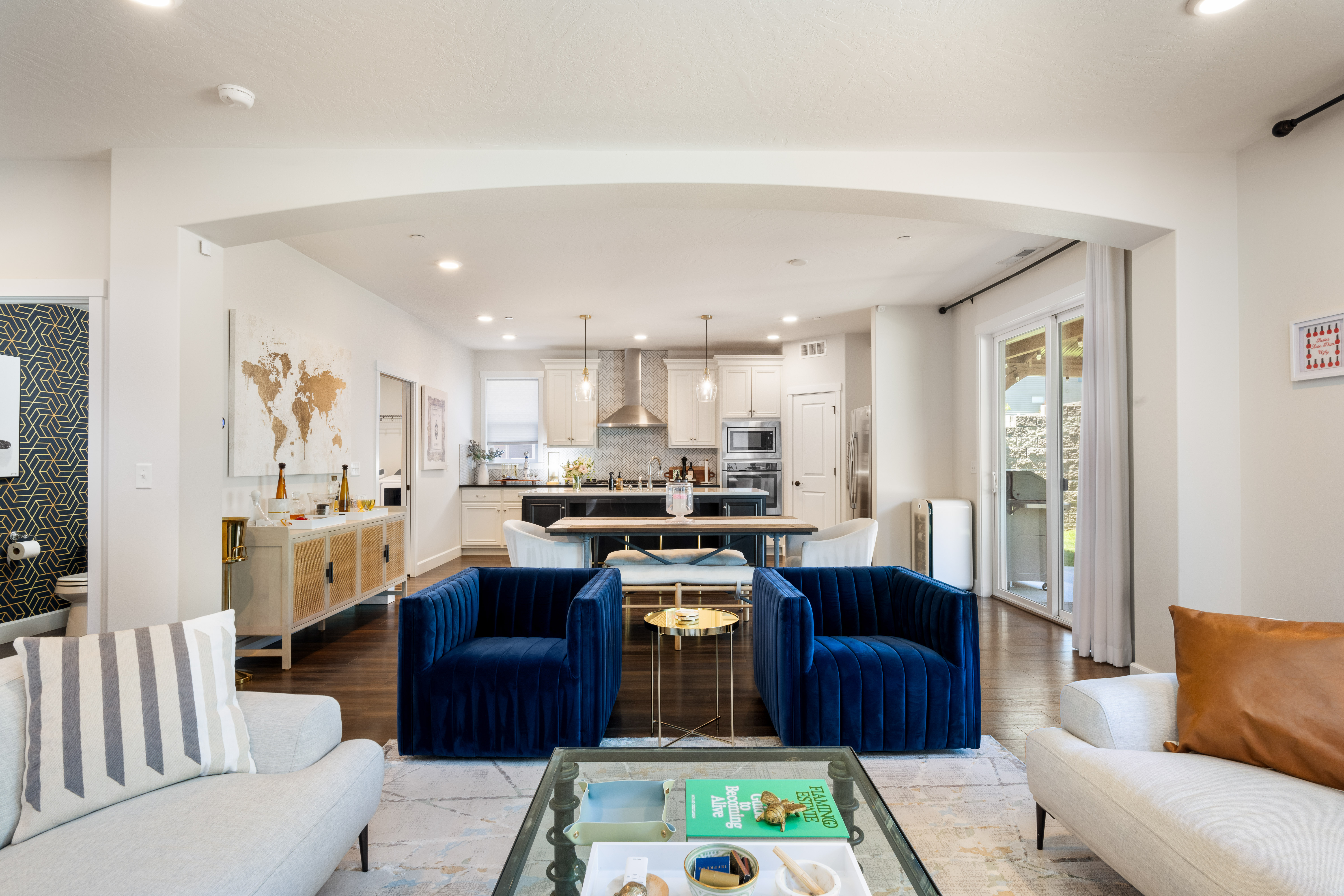  Immaculate Home Private Back yard, Bonus Room - 物件實景