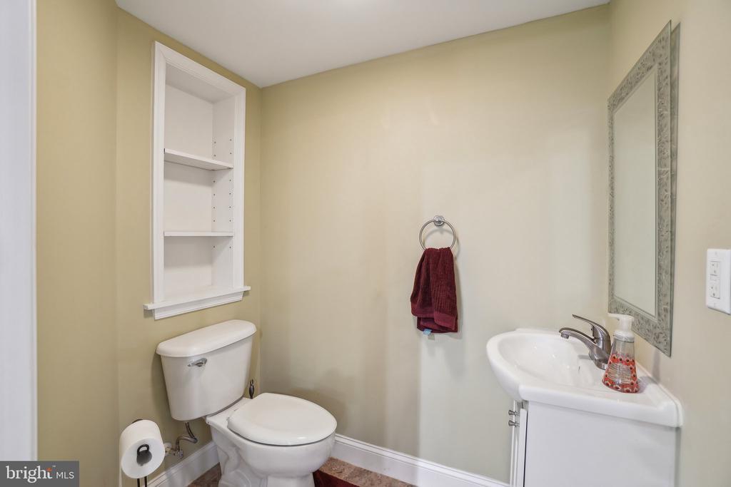 Gainesville, Virginia, 20155, United States, 3 Bedrooms Bedrooms, ,4 BathroomsBathrooms,Residential,For Sale,1896801