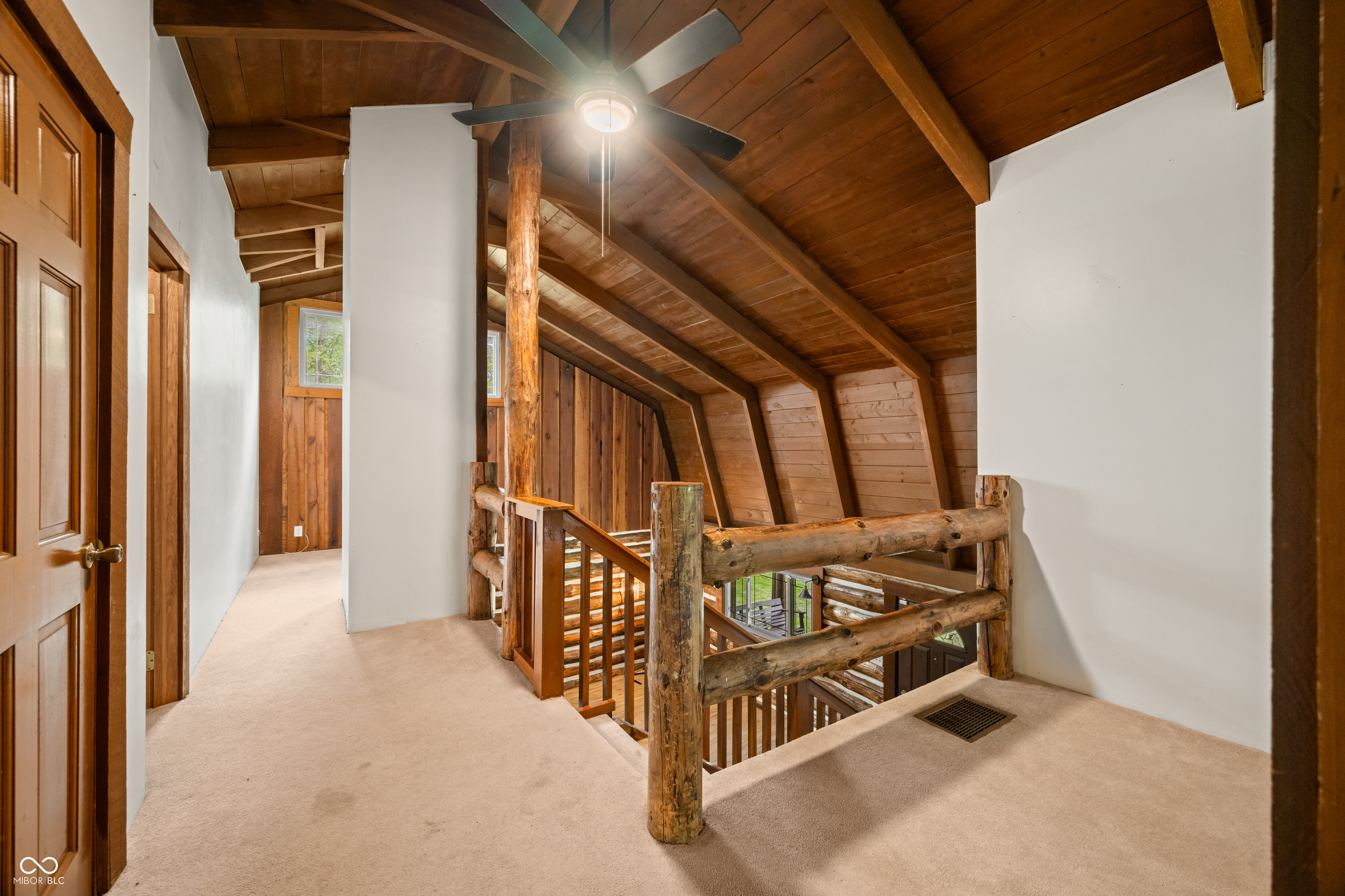 Trafalgar, Indiana, 46181, United States, 3 Bedrooms Bedrooms, ,4 BathroomsBathrooms,Residential,For Sale,1928736