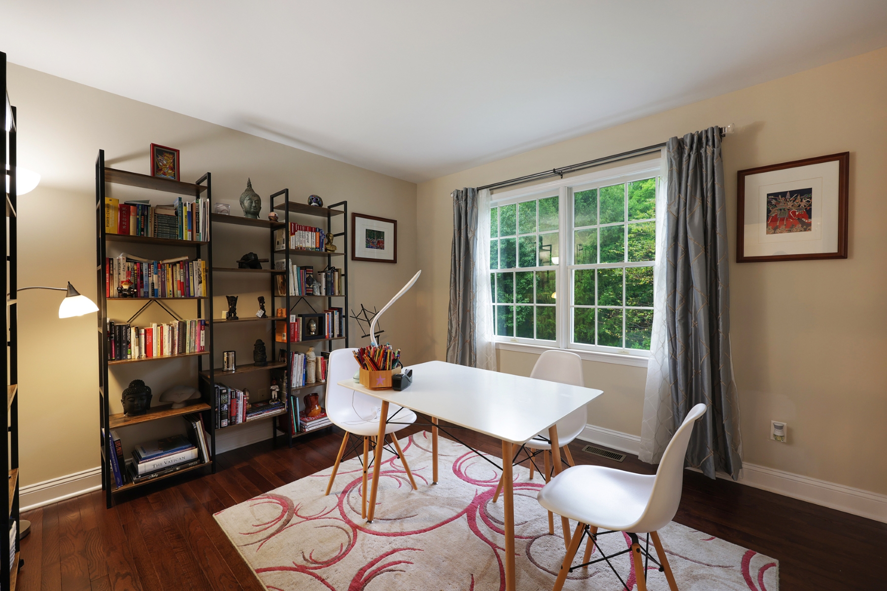  Exceptional Colonial Set on a Private Picturesque Property - 物件實景