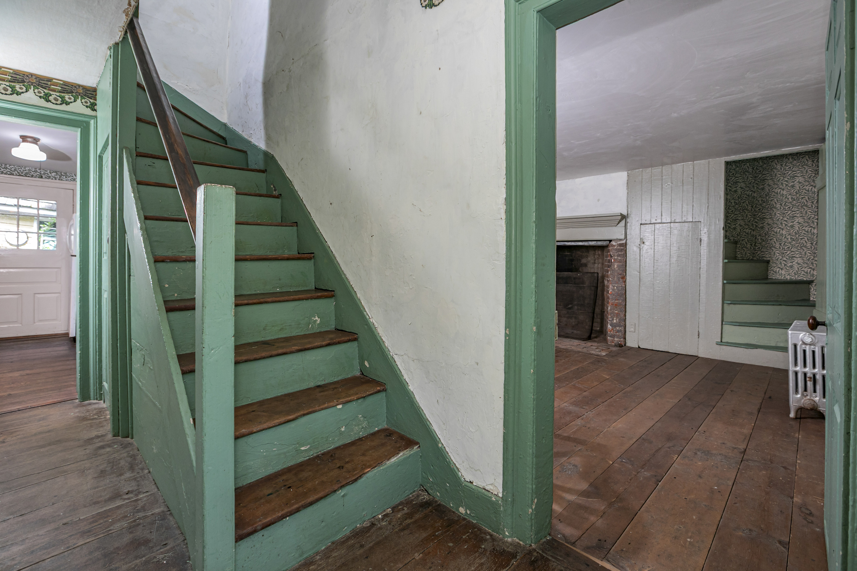  An Early American Treasure on a Lovely Lot with a Barn - 物件實景
