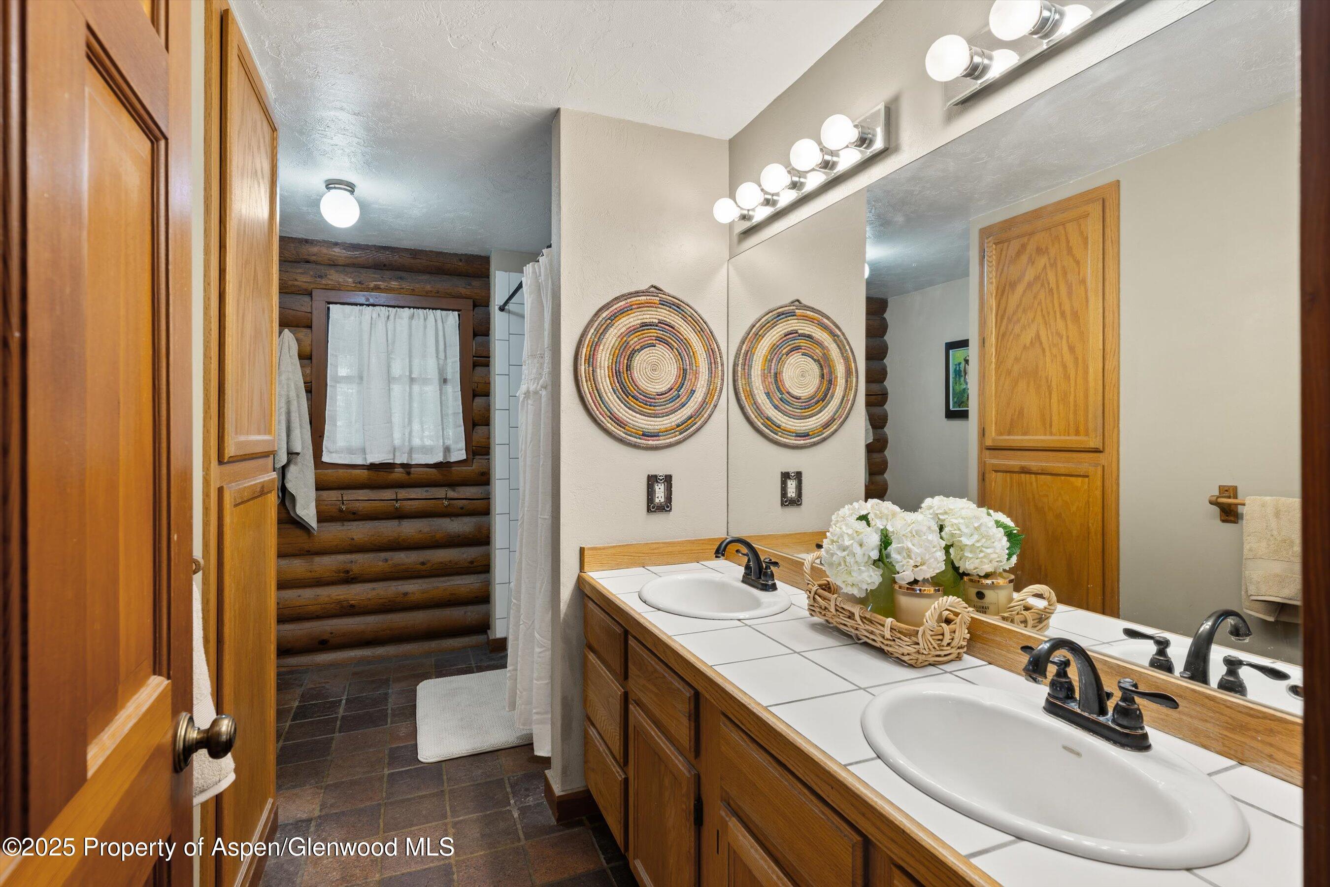 Silt, Colorado, 81652, United States, 3 Bedrooms Bedrooms, ,2 BathroomsBathrooms,Residential,For Sale,1901039