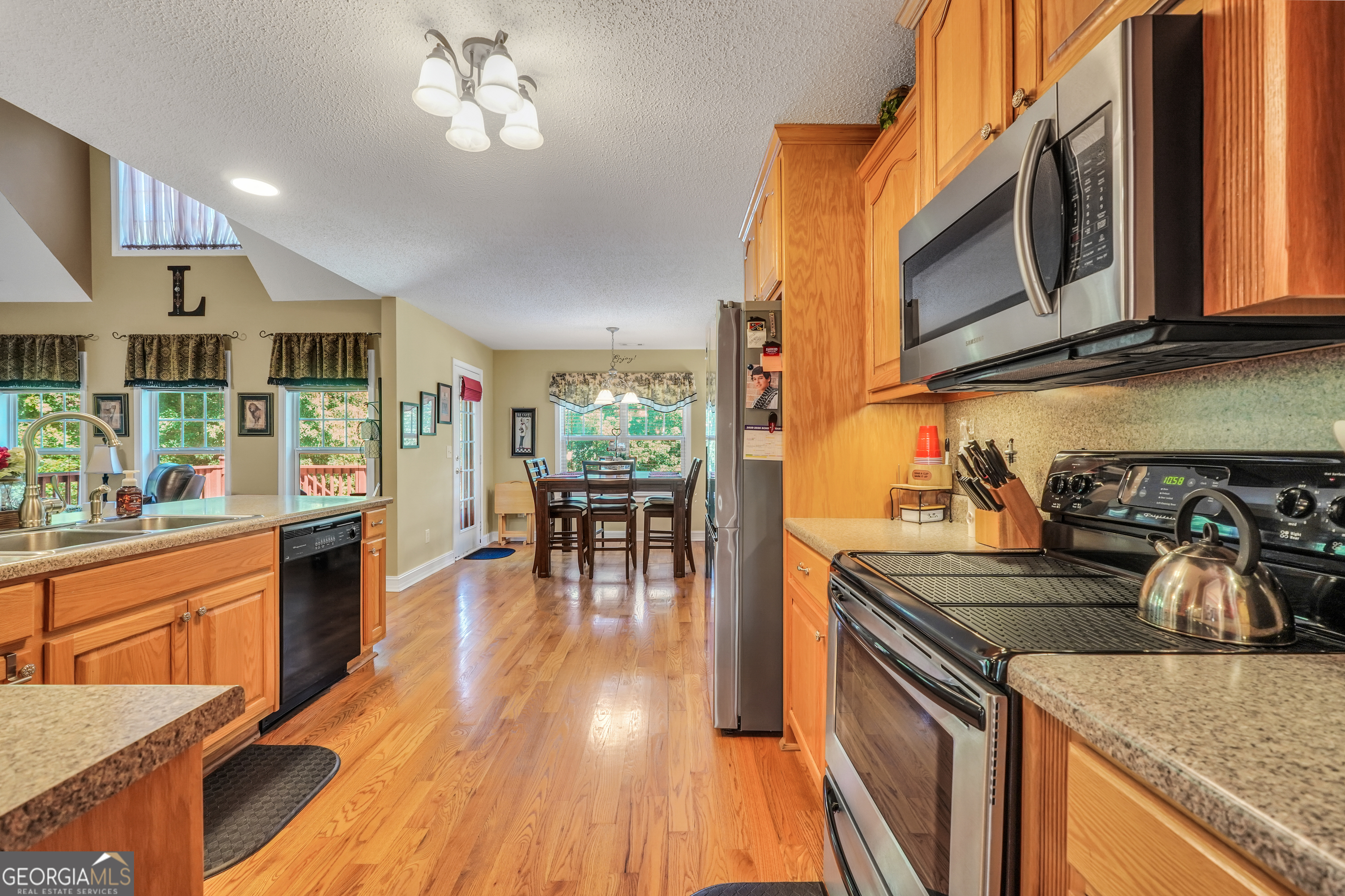 McDonough, Georgia, 30252, United States, 4 Bedrooms Bedrooms, ,3 BathroomsBathrooms,Residential,For Sale,1998075