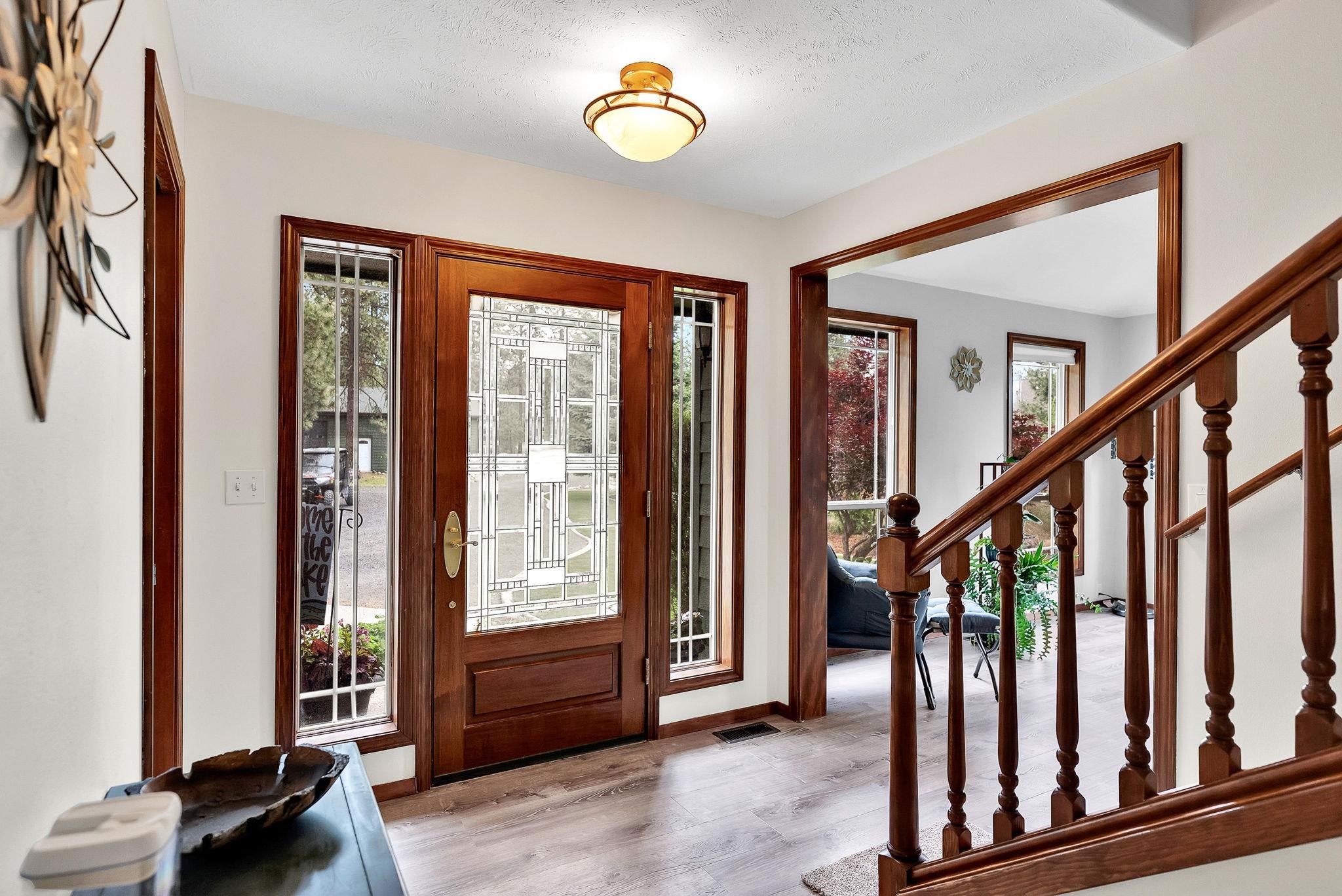 Nine Mile Falls, Washington, 99026, United States, 4 Bedrooms Bedrooms, ,3 BathroomsBathrooms,Residential,For Sale,1979955