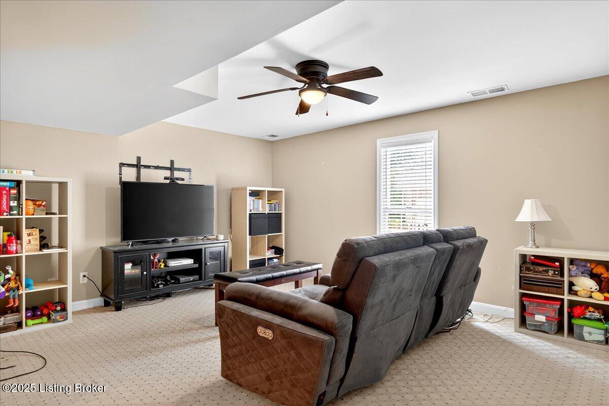 Louisville, Kentucky, 40214, United States, 4 Bedrooms Bedrooms, ,4 BathroomsBathrooms,Residential,For Sale,1911574