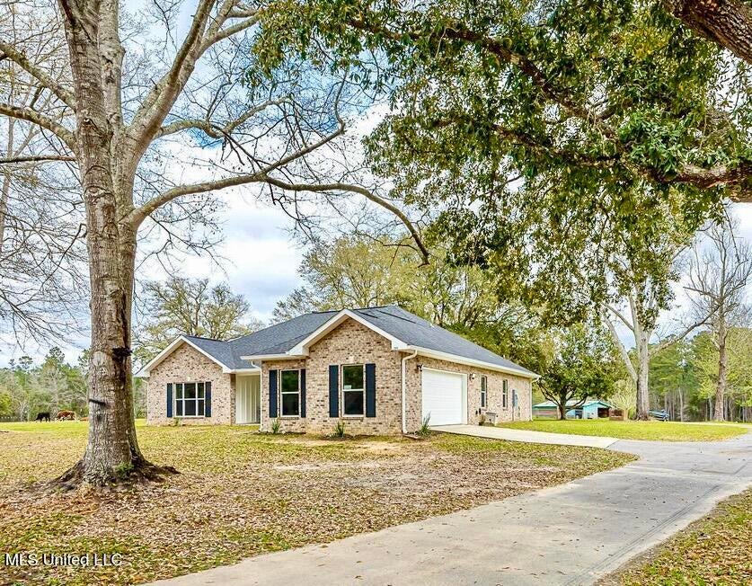 Vancleave, Mississippi, 39565, United States, 4 Bedrooms Bedrooms, ,2 BathroomsBathrooms,Residential,For Sale,1927401