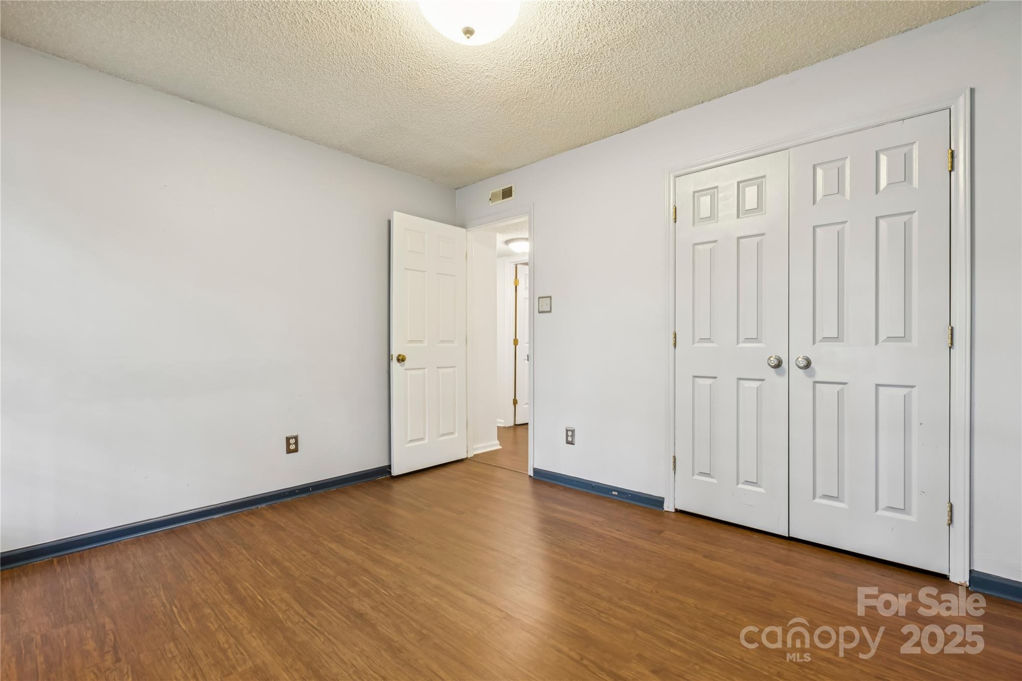 Matthews, North Carolina, 28105, United States, 4 Bedrooms Bedrooms, ,3 BathroomsBathrooms,Residential,For Sale,1938548