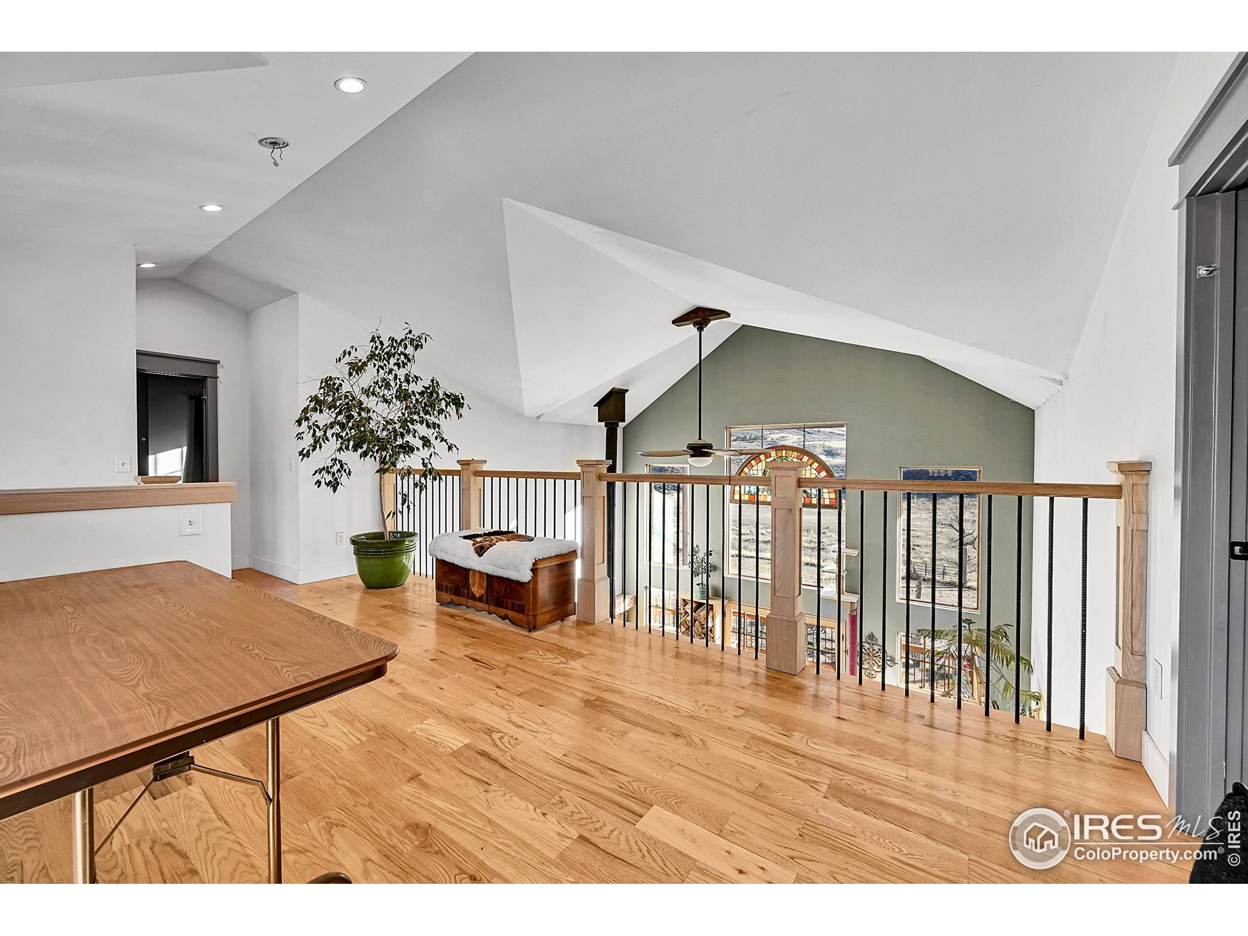 Lyons, Colorado, 80540, United States, 4 Bedrooms Bedrooms, ,2 BathroomsBathrooms,Residential,For Sale,1991914