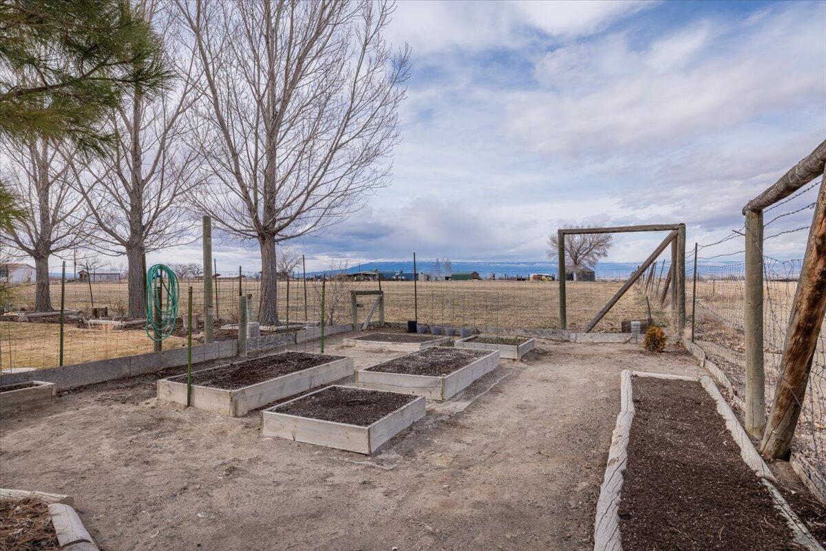 Montrose, Colorado, United States, 3 Bedrooms Bedrooms, ,3 BathroomsBathrooms,Residential,For Sale,1792870
