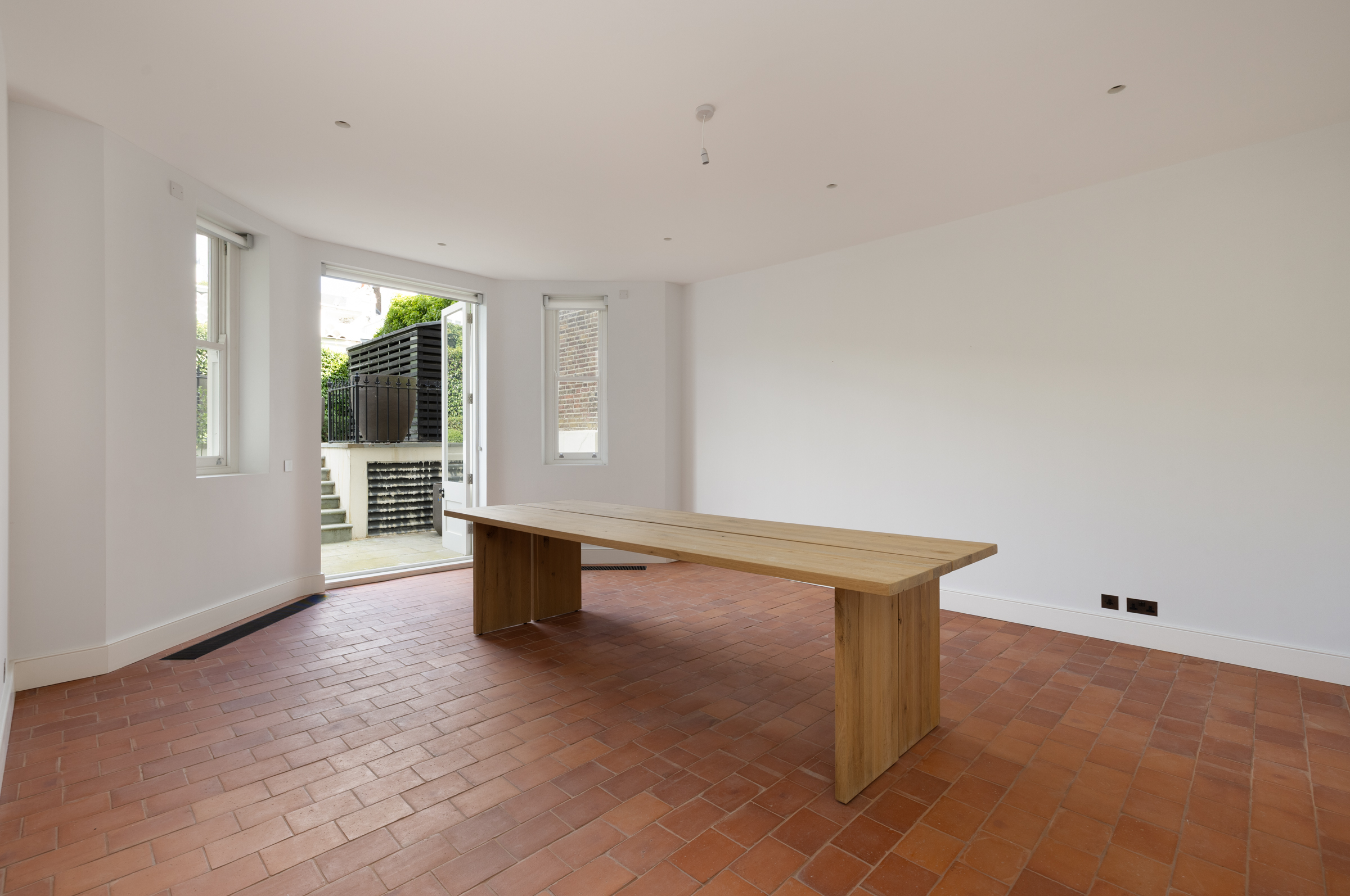  White Stucco Villa on Holland Park with Leisure Complex and Private Lift - 物件實景